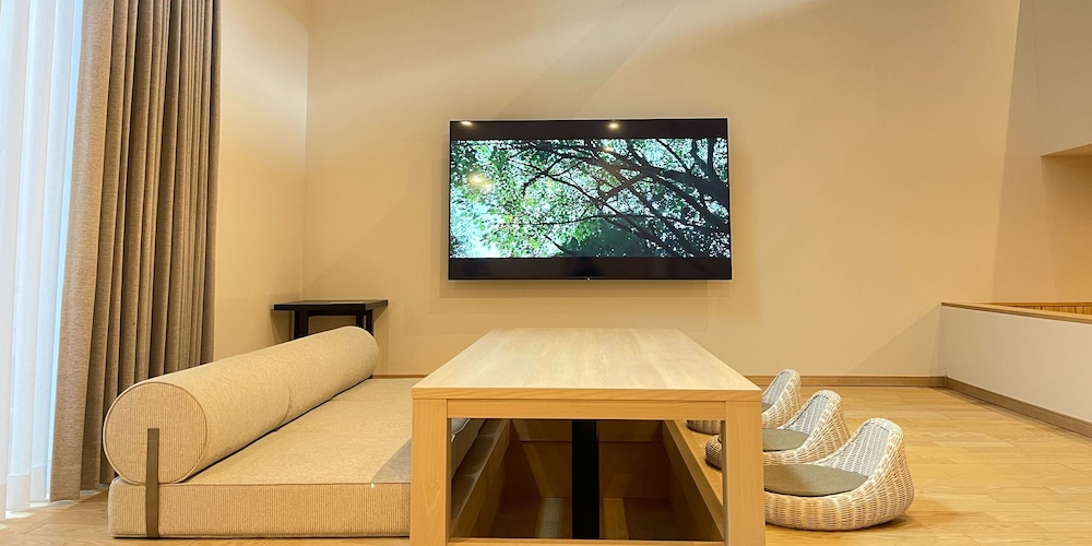 D-2 type, 天然温泉,サウナ, ７５インチ大型TV[ペット不可]（6名定員） 客室4 | Rakuten STAY VILLA 鬼怒川リバーサイド