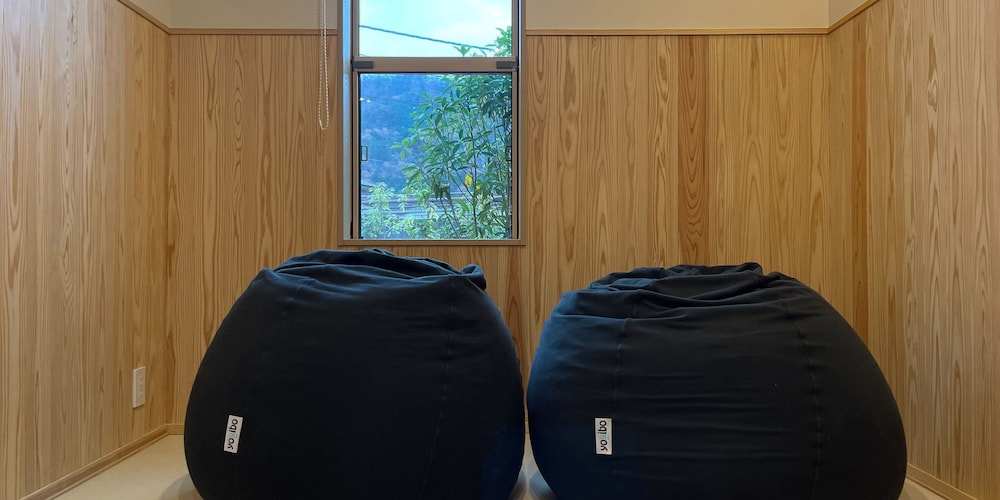 D-2 type, 天然温泉,サウナ, ７５インチ大型TV[ペット不可]（6名定員） 客室6 | Rakuten STAY VILLA 鬼怒川リバーサイド