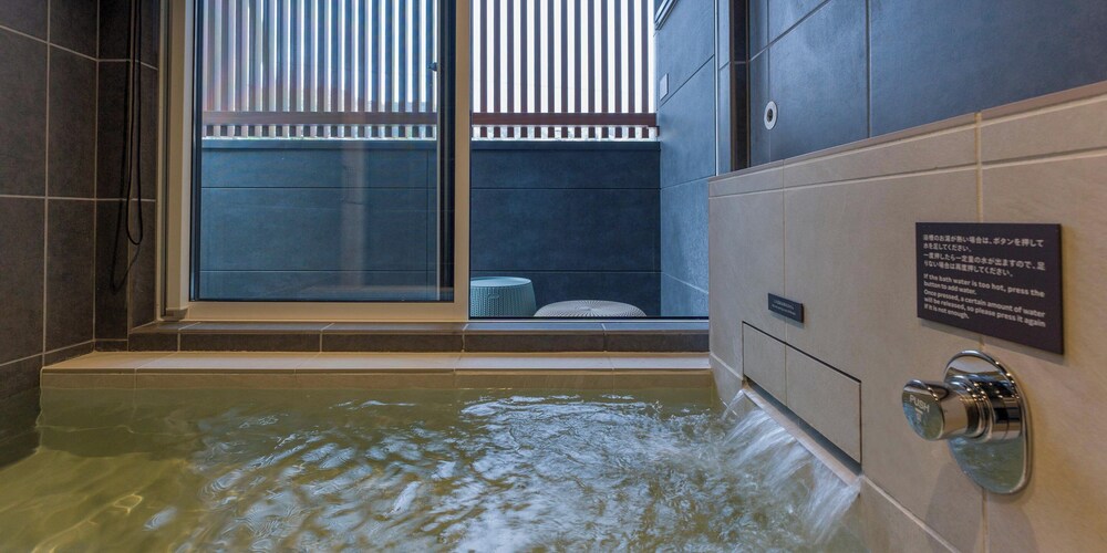 A type 天然温泉, サウナ, 無重力マッサージチェア[ペット不可] (10名定員) バスルーム3 | Rakuten STAY VILLA 鬼怒川リバーサイド