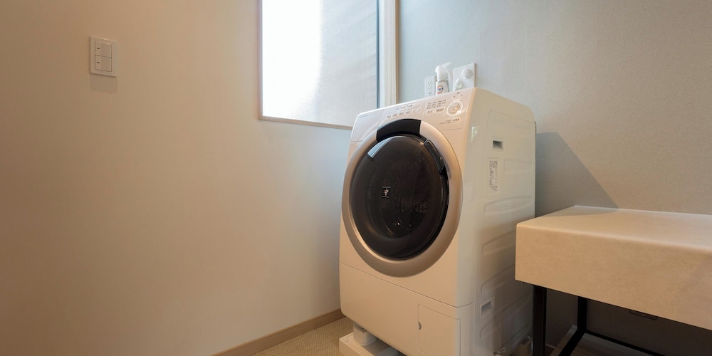 D-2 type, 天然温泉,サウナ, ７５インチ大型TV[ペット不可]（6名定員） 客室の設備とサービス2 | Rakuten STAY VILLA 鬼怒川リバーサイド