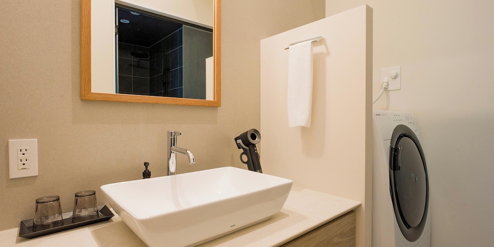 D-2 type, 天然温泉,サウナ, ７５インチ大型TV[ペット不可]（6名定員） バスルーム2 | Rakuten STAY VILLA 鬼怒川リバーサイド