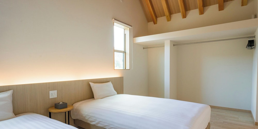 D-2 type, 天然温泉,サウナ, ７５インチ大型TV[ペット不可]（6名定員） 客室1 | Rakuten STAY VILLA 鬼怒川リバーサイド