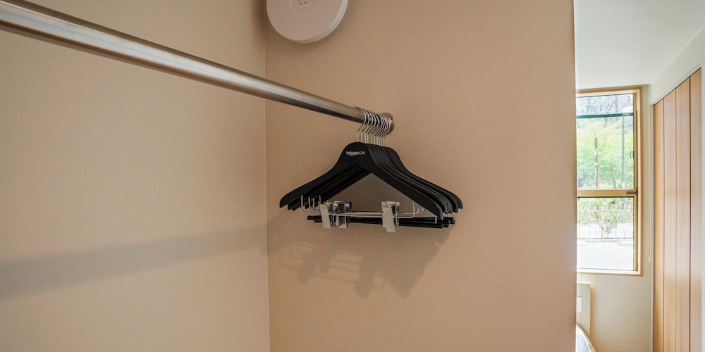 D-2 type, 天然温泉,サウナ, ７５インチ大型TV[ペット不可]（6名定員） 客室の設備とサービス0 | Rakuten STAY VILLA 鬼怒川リバーサイド