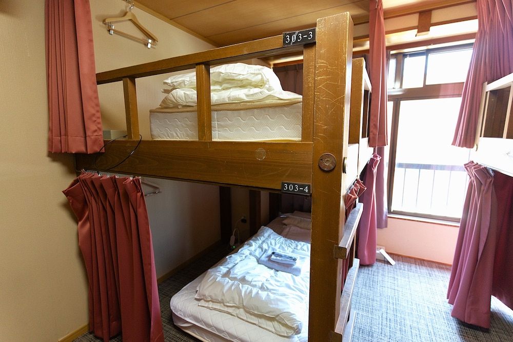 バンクルーム 6ベッド 禁煙 客室4 | KOMOREBI　HOSTEL-your cozy place-