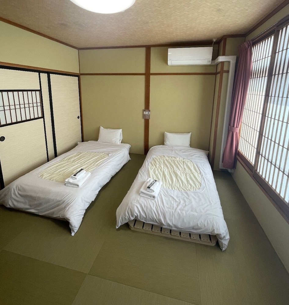 お任せジャパニーズツイン 客室1 | KOMOREBI　HOSTEL-your cozy place-