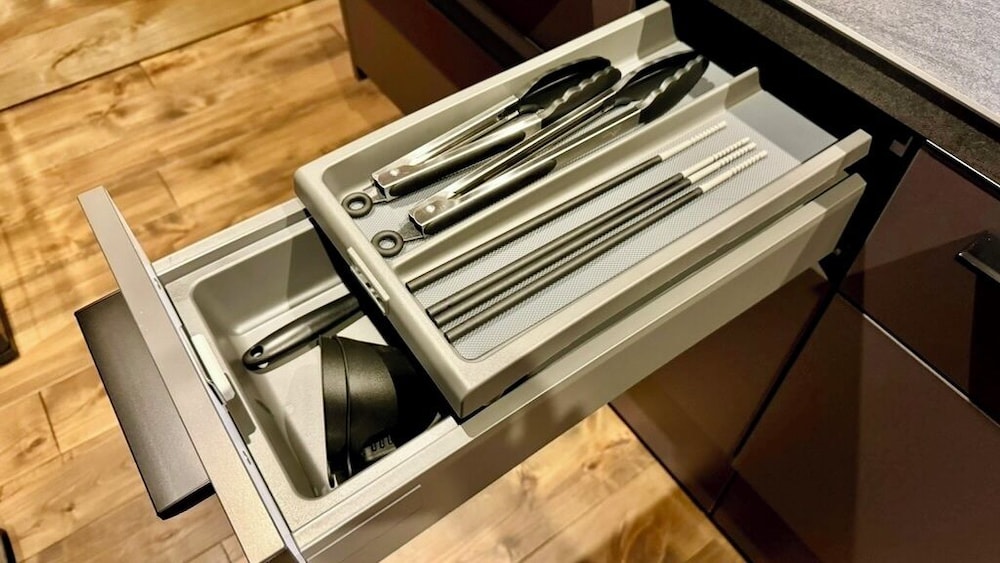 デラックス シャレー マウンテンビュー 専用キッチン12 | Fountainhead Hakuba