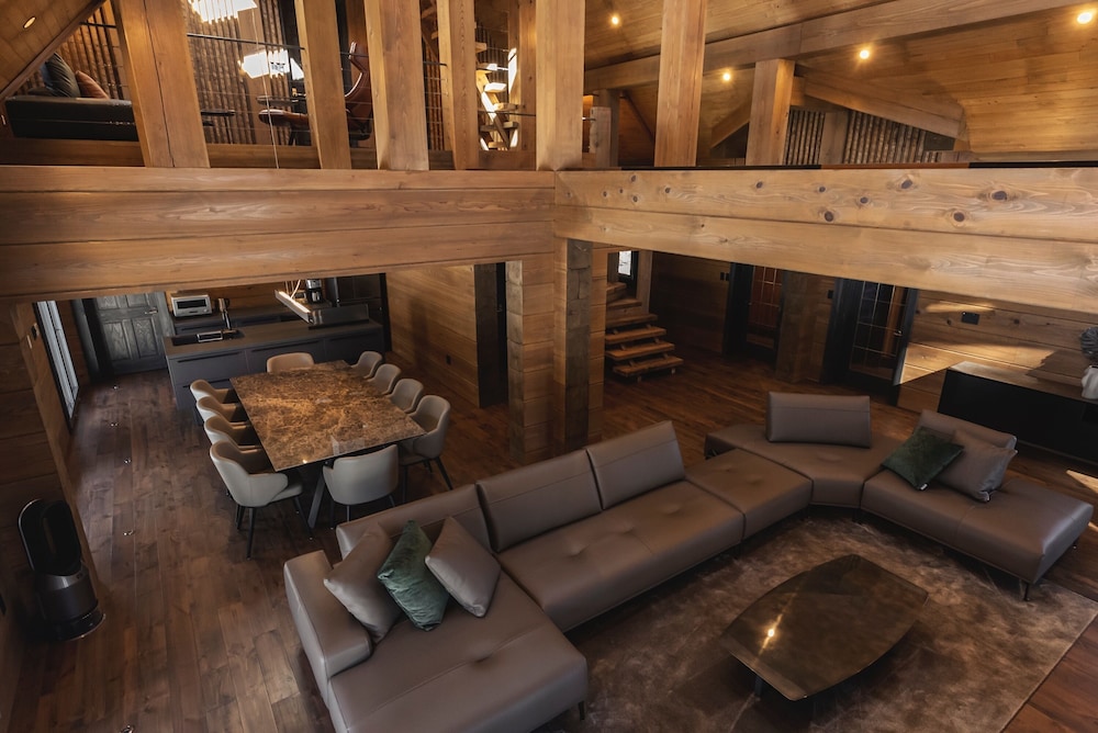 デラックス シャレー マウンテンビュー リビング エリア15 | Fountainhead Hakuba