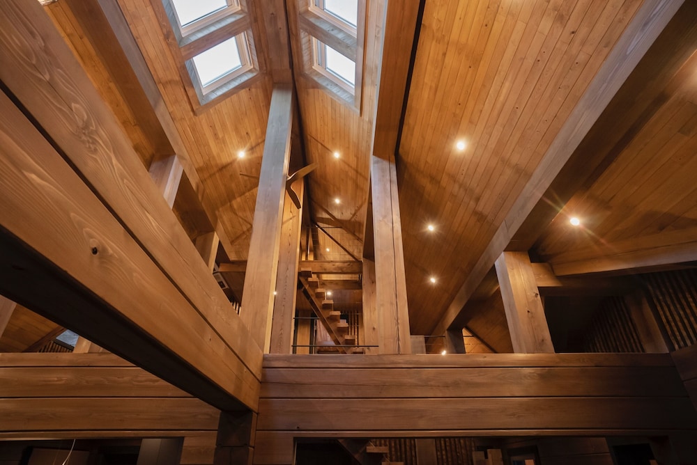 デラックス シャレー マウンテンビュー リビング エリア9 | Fountainhead Hakuba