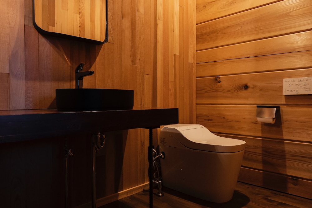 デラックス シャレー マウンテンビュー バスルーム3 | Fountainhead Hakuba