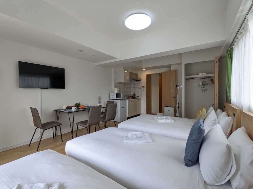 ファミリー 4 人部屋 シティビュー 客室3 | ESLEAD HOTEL Namba South Ⅰ