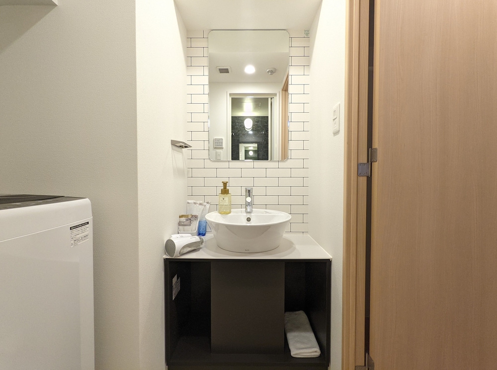 ファミリー 4 人部屋 シティビュー バスルーム1 | ESLEAD HOTEL Namba South Ⅰ