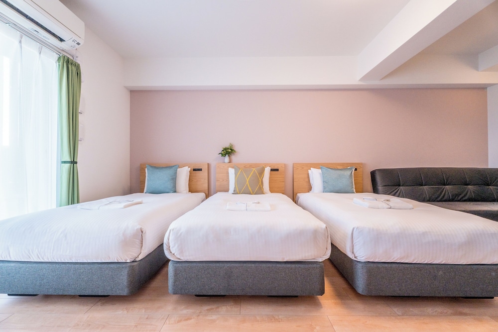 デラックス 4 人部屋 シティビュー 客室7 | ESLEAD HOTEL Namba South Ⅰ