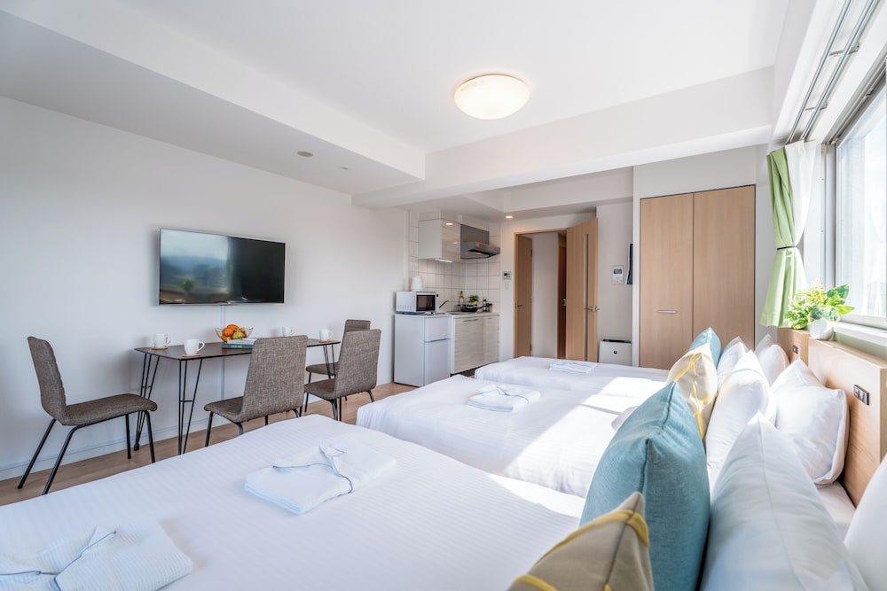プレミアム 4 人部屋 シティビュー 客室7 | ESLEAD HOTEL Namba South Ⅰ