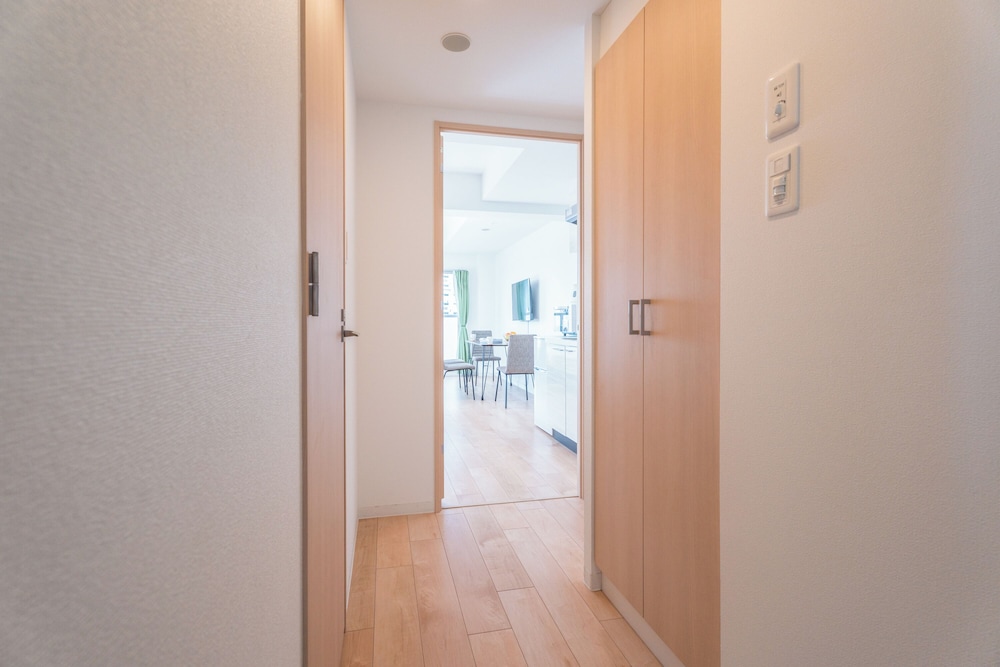 プレミアム 4 人部屋 シティビュー 客室3 | ESLEAD HOTEL Namba South Ⅰ