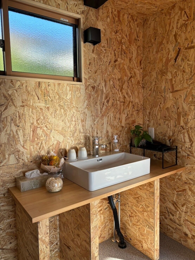 モダンジャパンハウス 禁煙 オーシャンビュー A, ペット不可 バスルーム1 | 一棟貸し宿　凪nagi