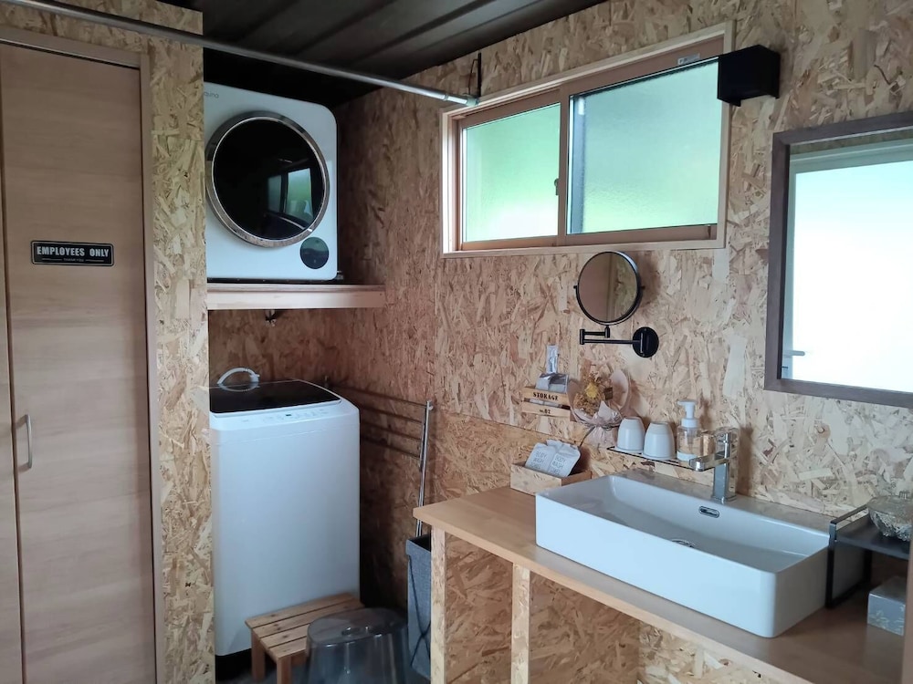 モダンジャパンハウス 禁煙 オーシャンビュー A, ペット不可 バスルームの設備1 | 一棟貸し宿　凪nagi