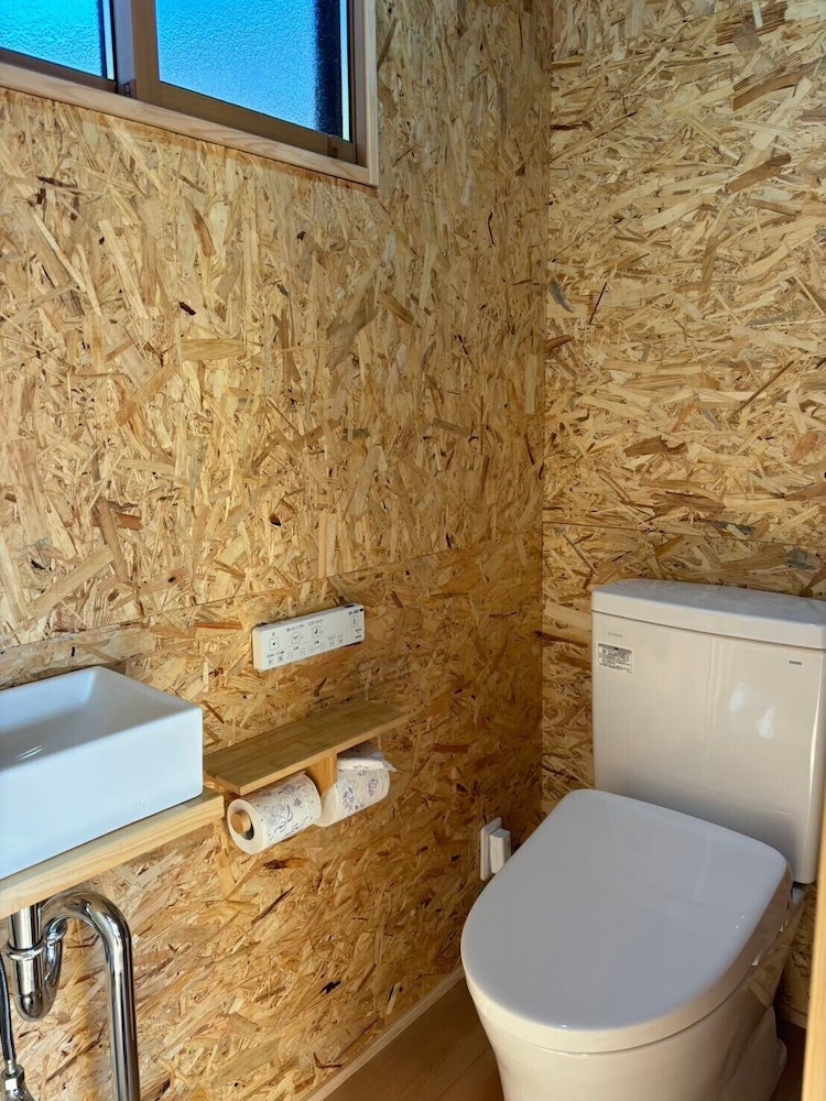 モダンジャパンハウス 禁煙 オーシャンビュー A, ペット不可 バスルーム3 | 一棟貸し宿　凪nagi