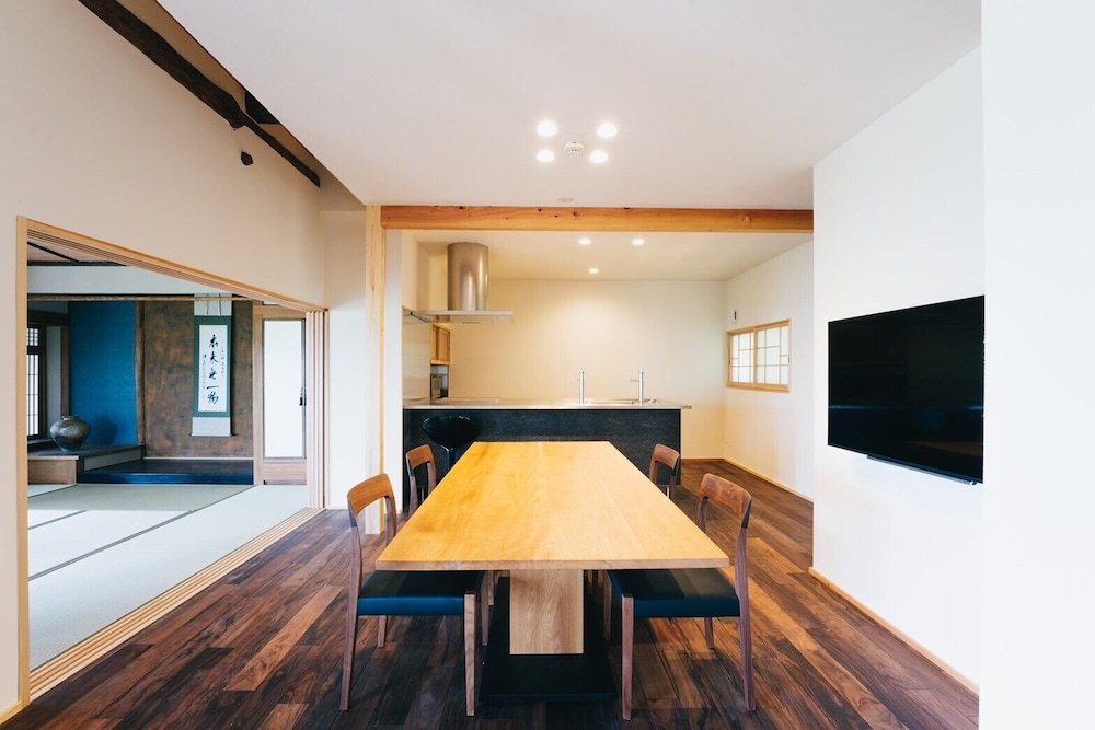 ラグジュアリー ヴィラ オーシャンビュー 客室1 | 阿品邸