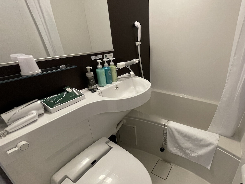 スタンダード セミダブルルーム 禁煙 バスルーム0 | ホテルルートイン大飯高浜