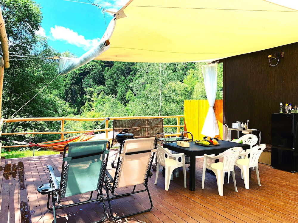 タイプBコンフォート テント バルコニー マウンテンビュー | Glamping La Fonte