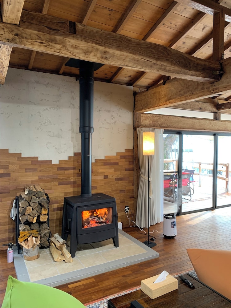 ラグジュアリー スタジオスイート バルコニー マウンテンビュー 客室3 | Glamping La Fonte