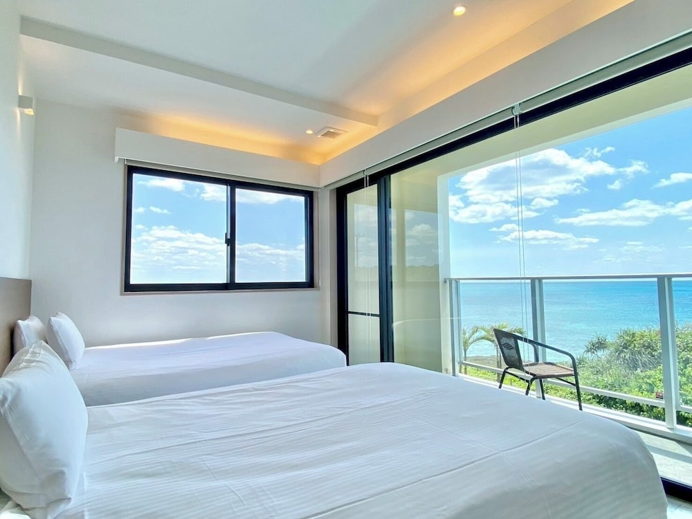 Room No.4 (シャワーのみ / ジェットバス付き) 禁煙 客室1 | ナチュリラ宮古島・伊良部