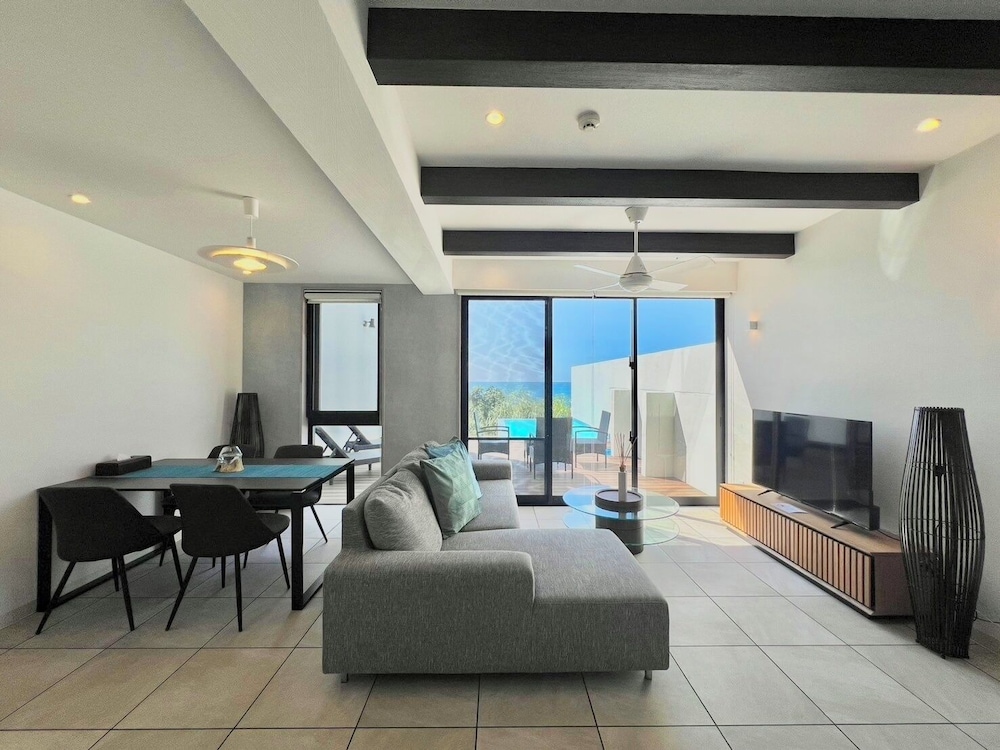 Room No.3 (プール付き) 禁煙 客室2 | ナチュリラ宮古島・伊良部