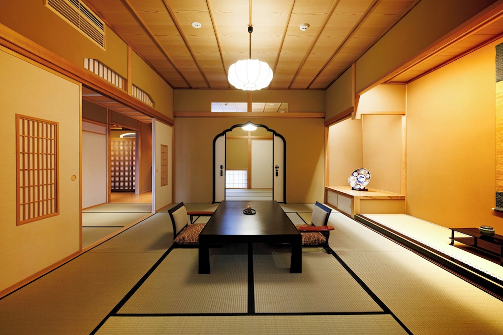 [きく] 露天風呂付　純和室 (95 square meter) | 松籟荘