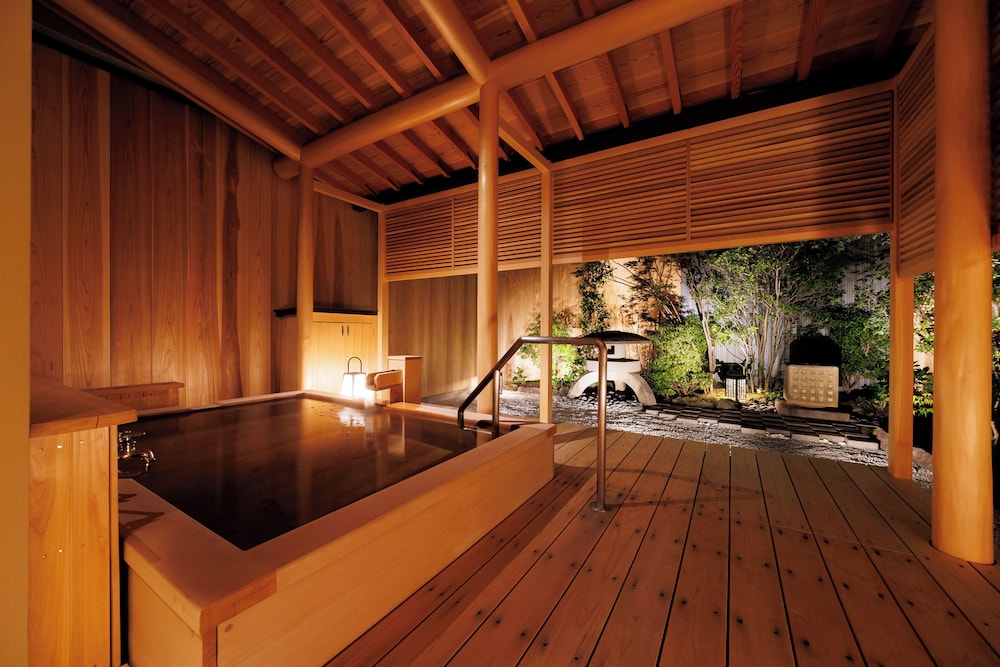 [なでしこ] 露天風呂付　和洋室 (94 square meter) 客室19 | 松籟荘