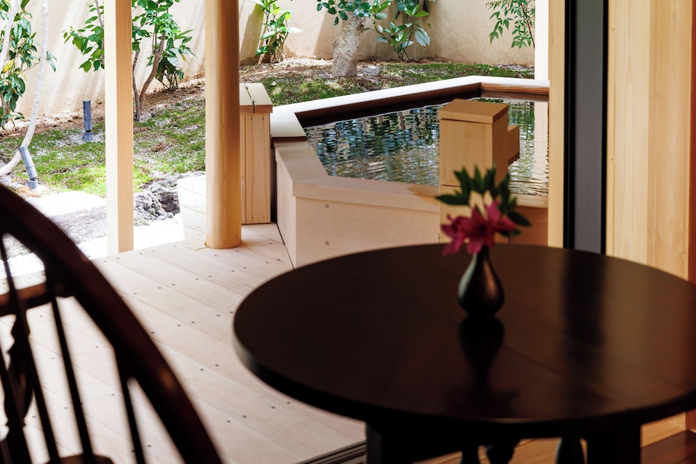 [はぎ] 露天風呂付　純和室 (90 square meter) 客室28 | 松籟荘