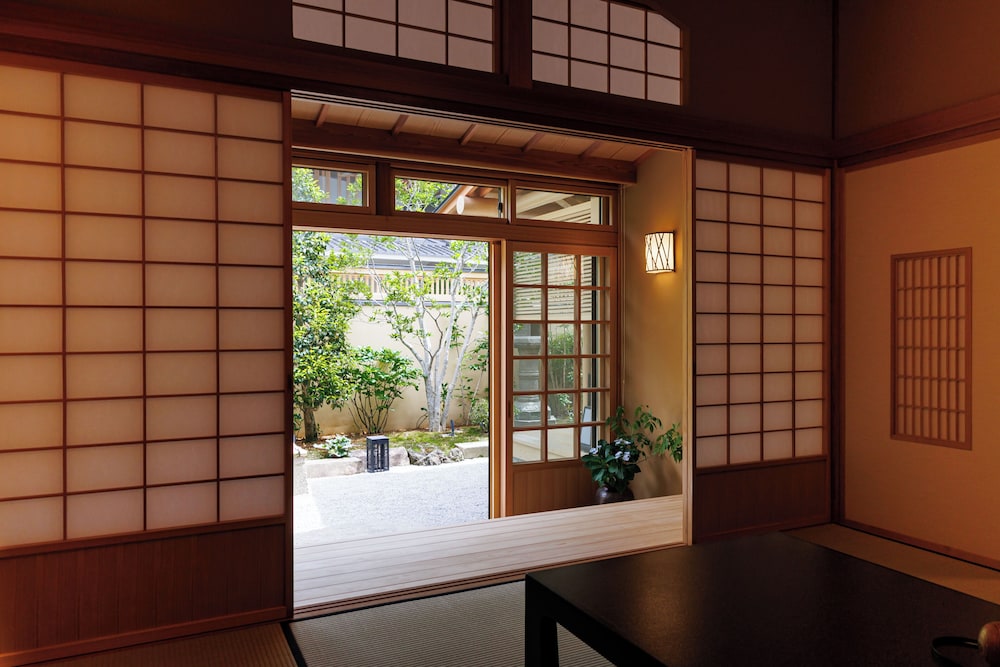 [はぎ] 露天風呂付　純和室 (90 square meter) 客室12 | 松籟荘