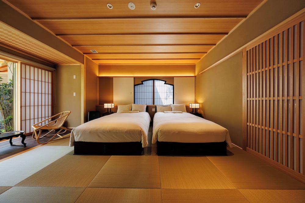 [こまくさ] 露天風呂付　ツイン (60 square meter) 客室6 | 松籟荘