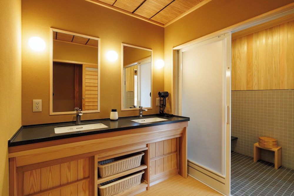 [なでしこ] 露天風呂付　和洋室 (94 square meter) 客室6 | 松籟荘