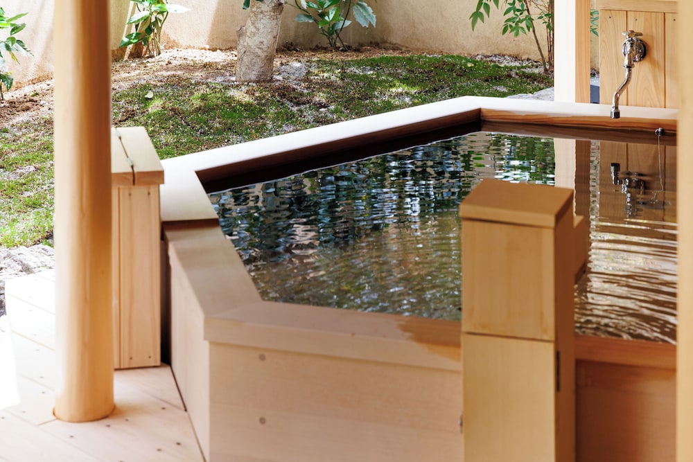 [はぎ] 露天風呂付　純和室 (90 square meter) 客室13 | 松籟荘