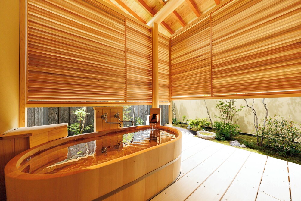 [しゃくなげ] 露天風呂付　ツイン (60 square meter) 客室8 | 松籟荘