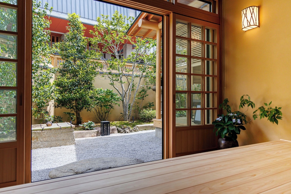 [はぎ] 露天風呂付　純和室 (90 square meter) 客室21 | 松籟荘