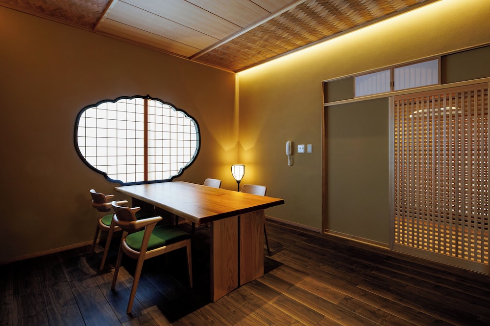 [きく] 露天風呂付　純和室 (95 square meter) 客室2 | 松籟荘