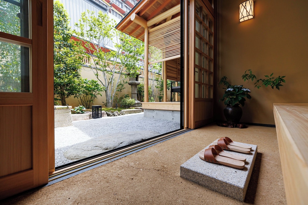 [はぎ] 露天風呂付　純和室 (90 square meter) 客室24 | 松籟荘