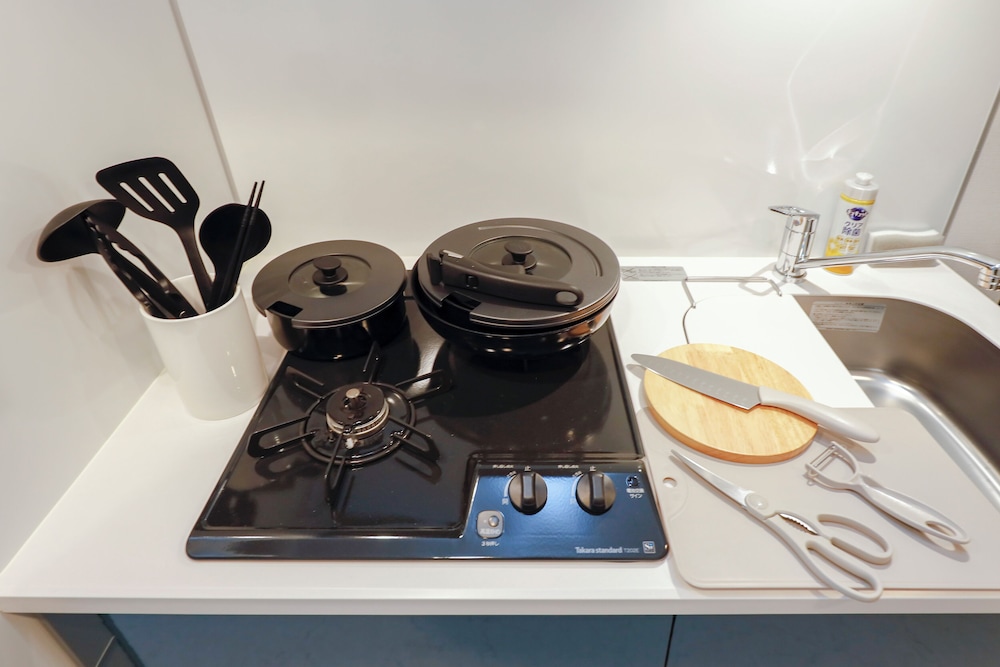 B-2/2名収容 禁煙 専用キッチン1 | シーサイド田町 by Tranova