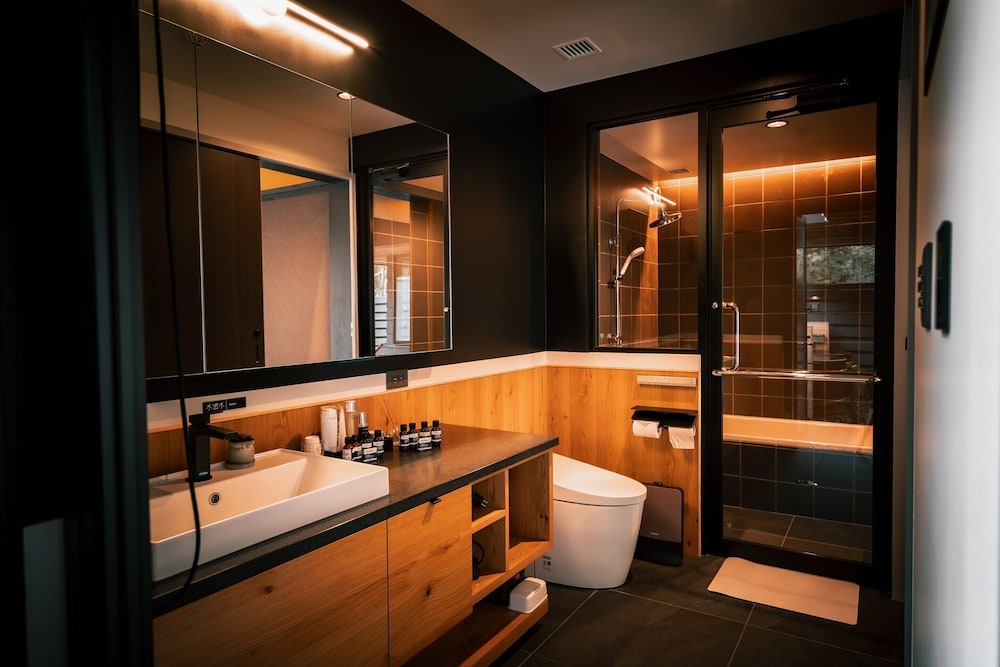 和 sauna villa [IRORI-囲炉裏-] バスルーム0 | UMEGASHIMA DRIVE-IN ＆ SAUNA VILLA