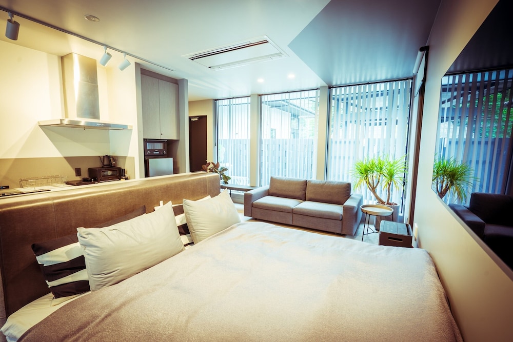 洋 sauna villa [SLIT] 客室1 | UMEGASHIMA DRIVE-IN ＆ SAUNA VILLA