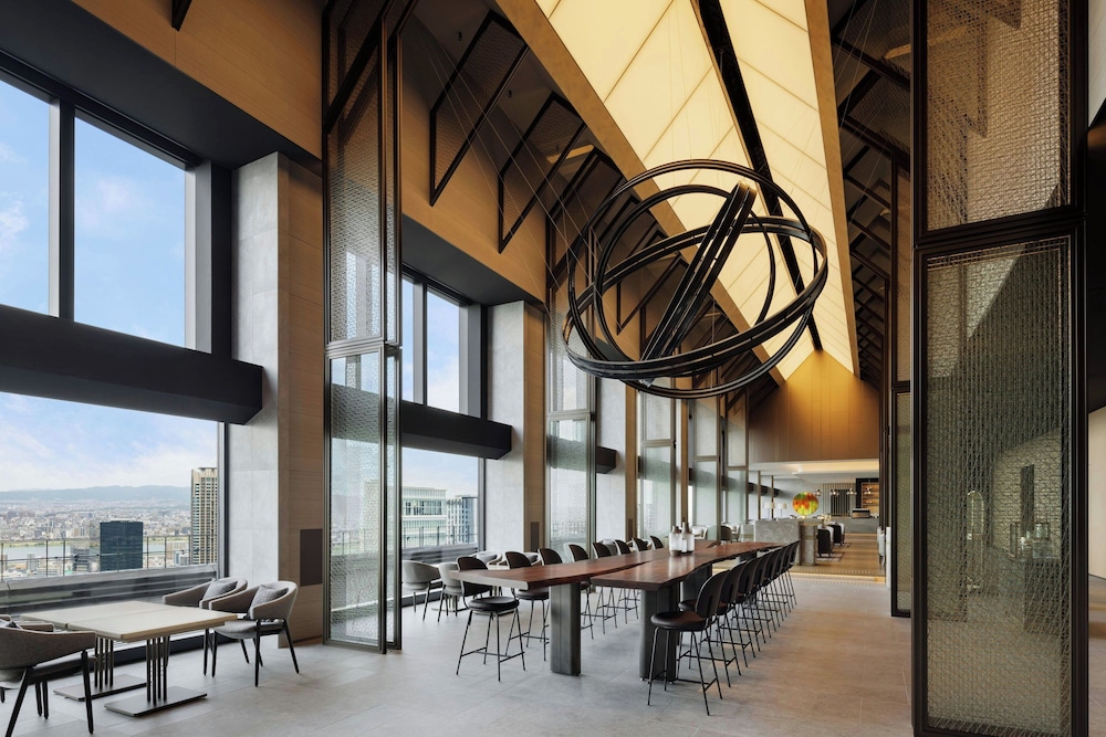 ロビーラウンジ1 | 大阪ステーションホテル オートグラフ コレクション ロビーラウンジ1 | 大阪ステーションホテル オートグラフ コレクション