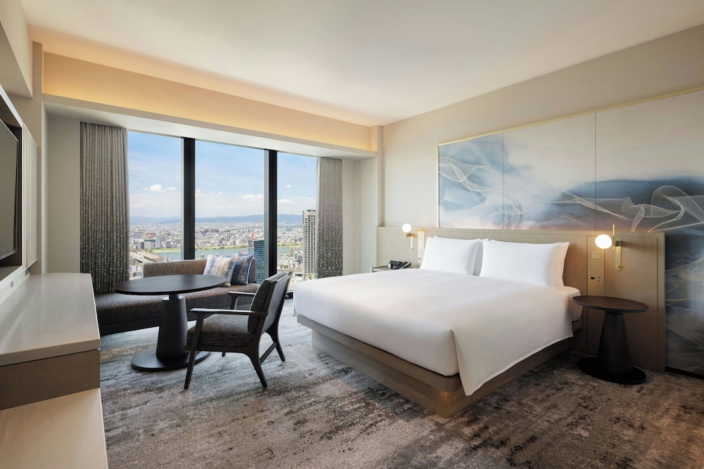 シーニック キング キングベッド 1 台 禁煙 客室2 | 大阪ステーションホテル オートグラフ コレクション