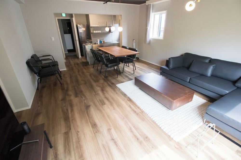 C棟 禁煙 リビング エリア3 | LOCALINO STAY AOSHIMA