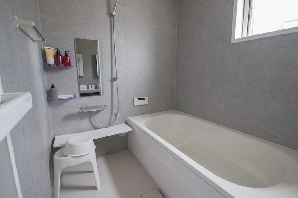 C棟 禁煙 バスルーム0 | LOCALINO STAY AOSHIMA