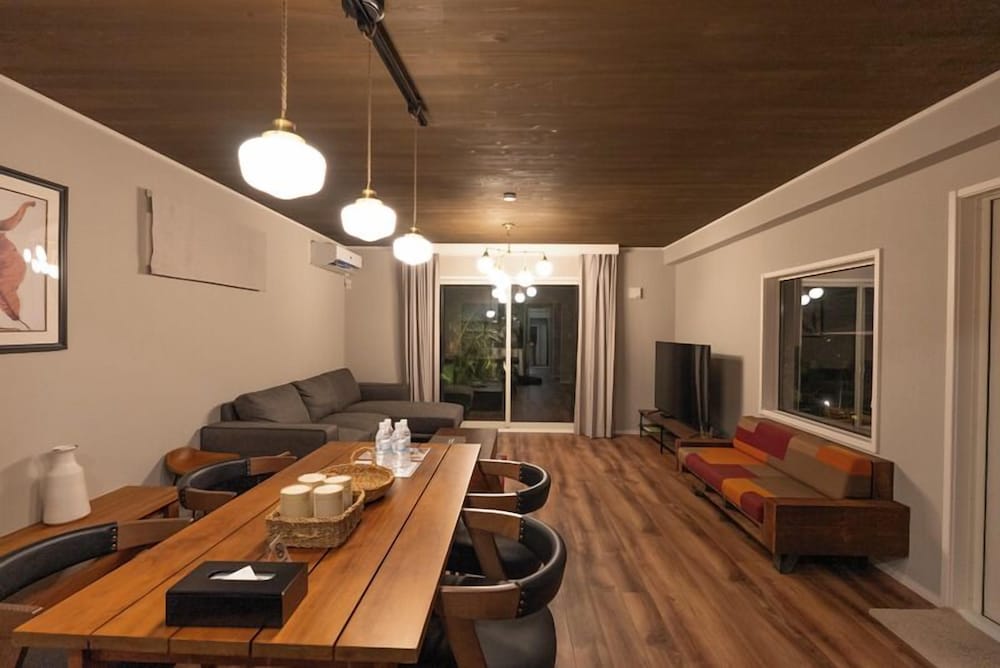 A棟 禁煙 リビング エリア0 | LOCALINO STAY AOSHIMA