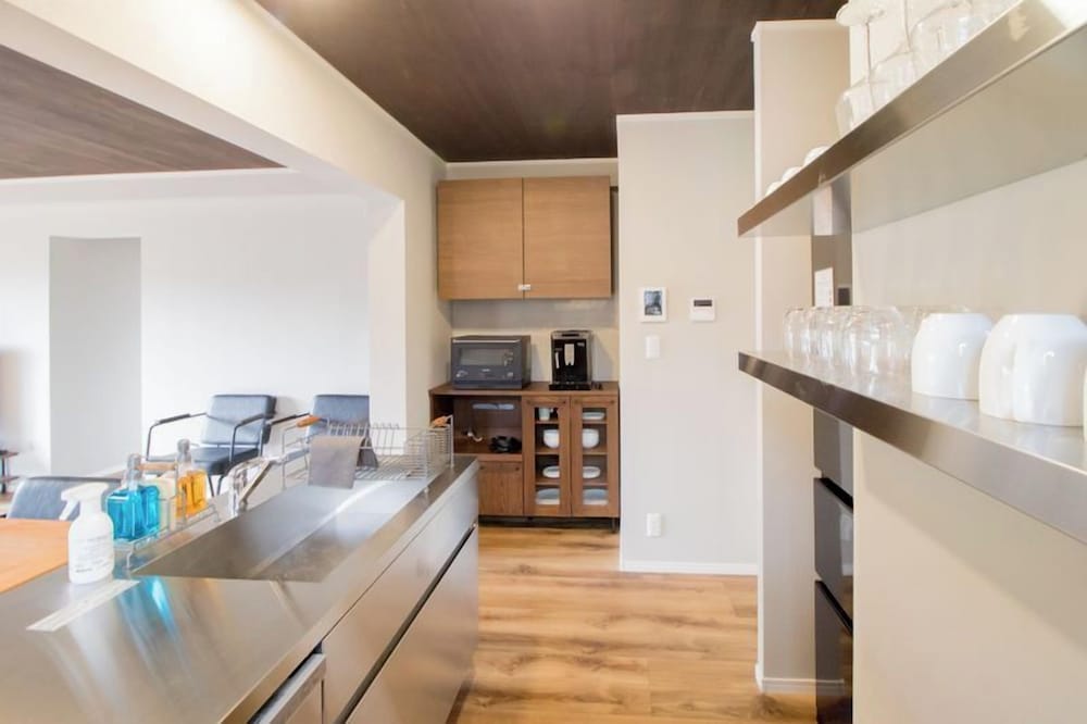 B棟 禁煙 専用キッチン2 | LOCALINO STAY AOSHIMA