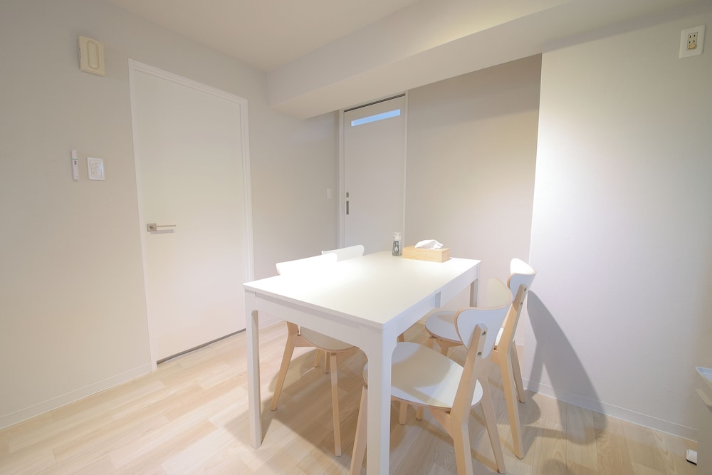 4 人部屋 禁煙 キッチン (305) リビング エリア0 | マンションカトレア