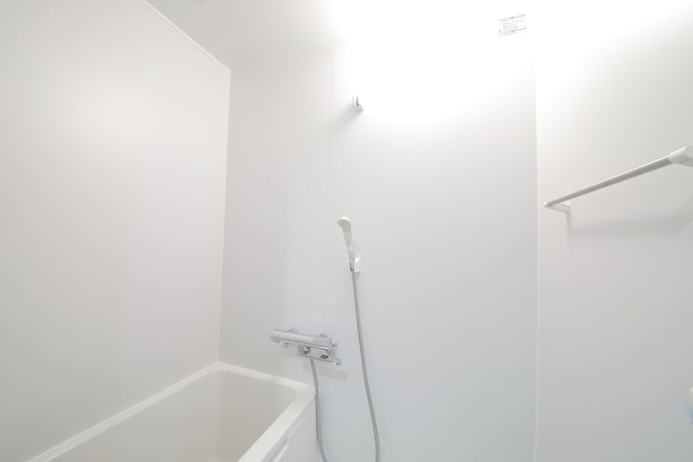 スタンダード ルーム 禁煙 キッチン (603) バスルーム1 | マンションカトレア