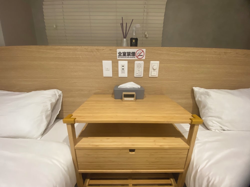 クラシック ツインルーム シングルベッド 2 台 禁煙 専用バスルーム 客室6 | My Home Inn Sennan Onosato